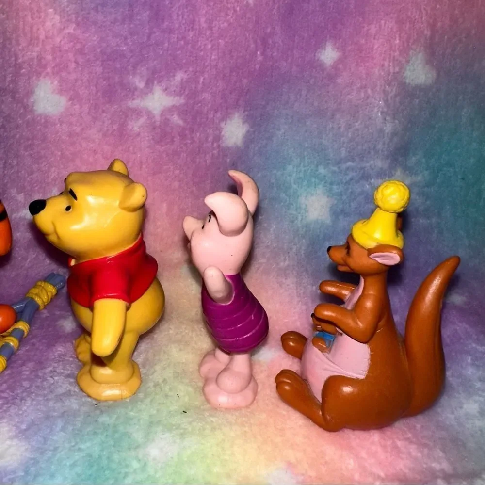 Disney Winnie the Pooh and friends cake topper’s